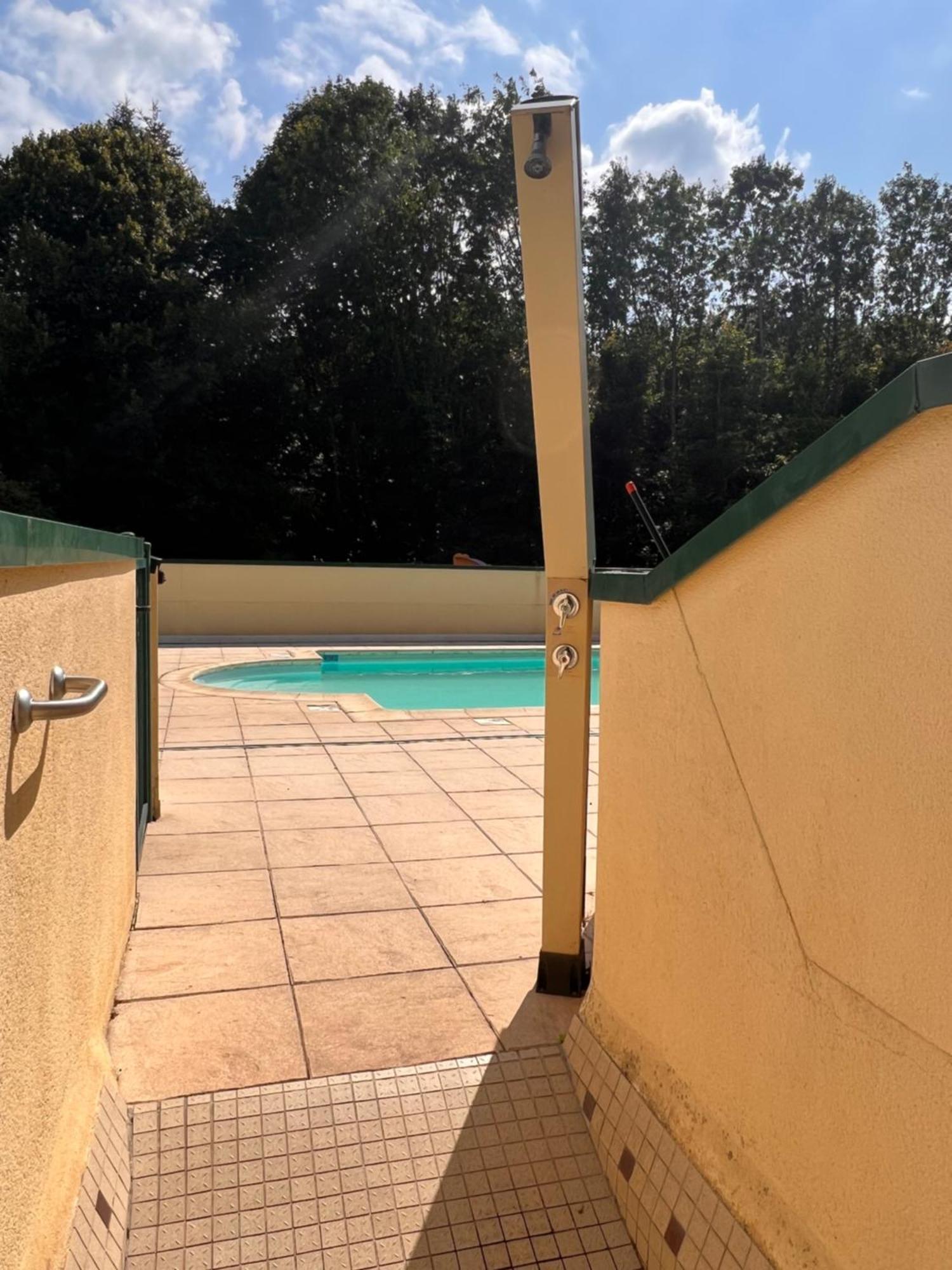 Logement Insolite "Bubble Jungle" Saint-Évarzec Exterior foto